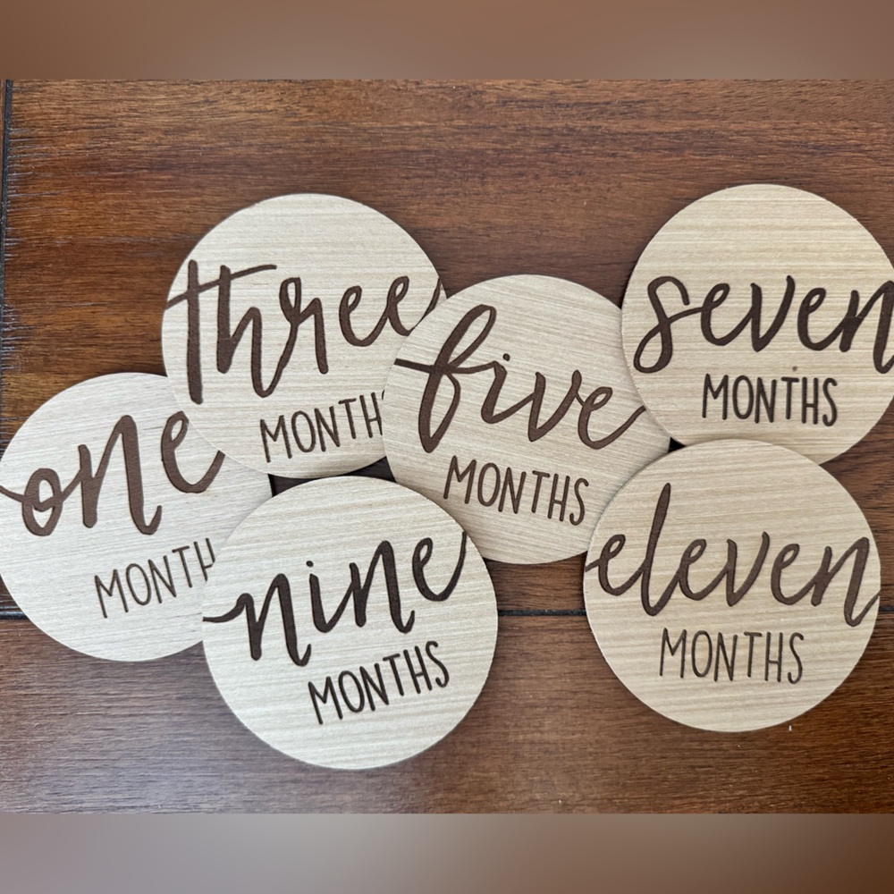 Pearhead Natural Wooden Milestone Discs